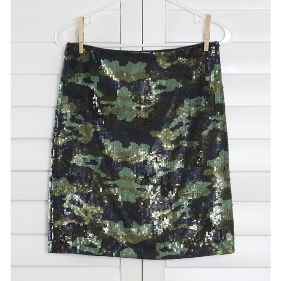 L'AGENCE NWT $595 Sequin Embellished Camouflage Camo Phoebe Mini Skirt Size XS 2 - Picture 6 of 7